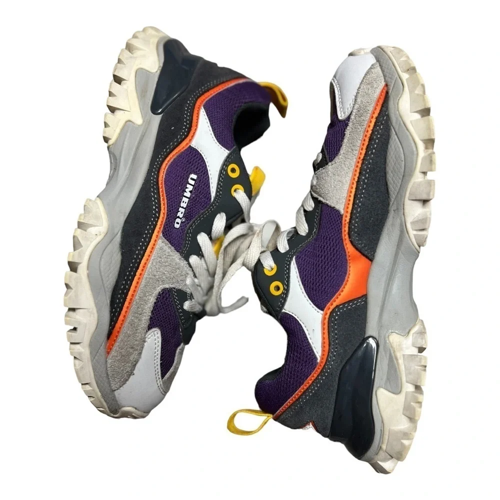 Umbro Bumpy Leather Sneakers Size 6